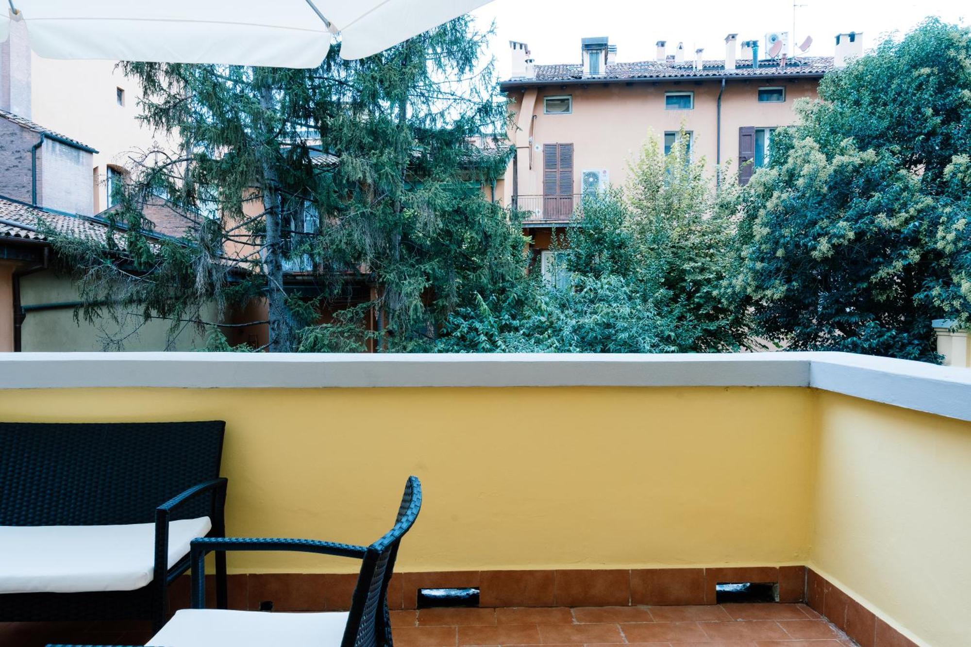 Indipendenza Mansion City Centre Bologna Exterior photo